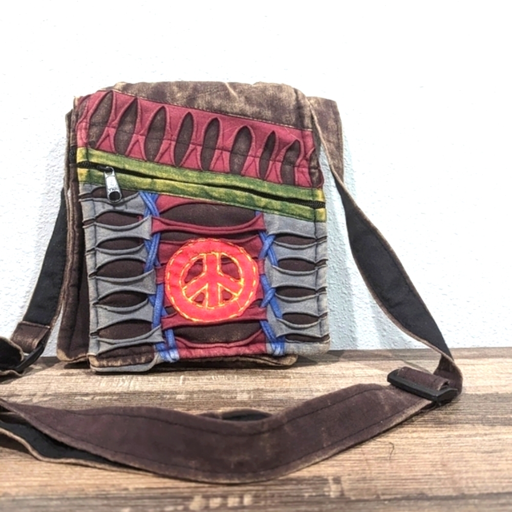 Unique hippy peace sign crossbody bag - Picture 3 of 8